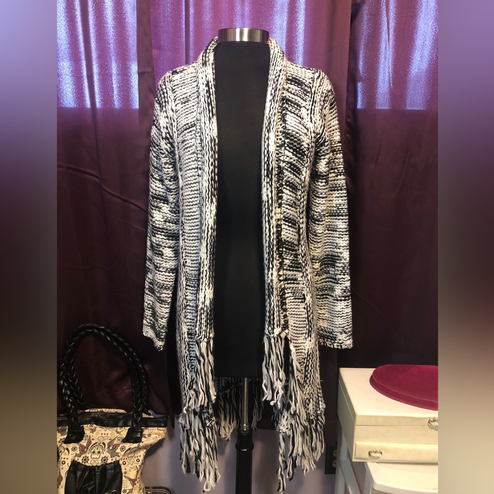 Fantazia Long Open Front Marled Fringe Cardigan Sweater Black And White - Picture 2 of 7